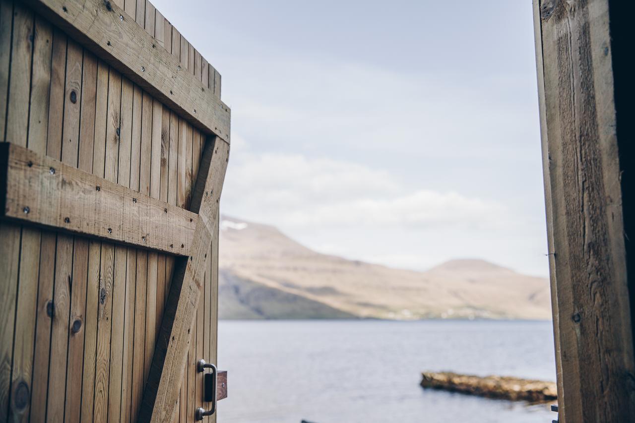 Boat House In Hosvik Apartment Exterior photo