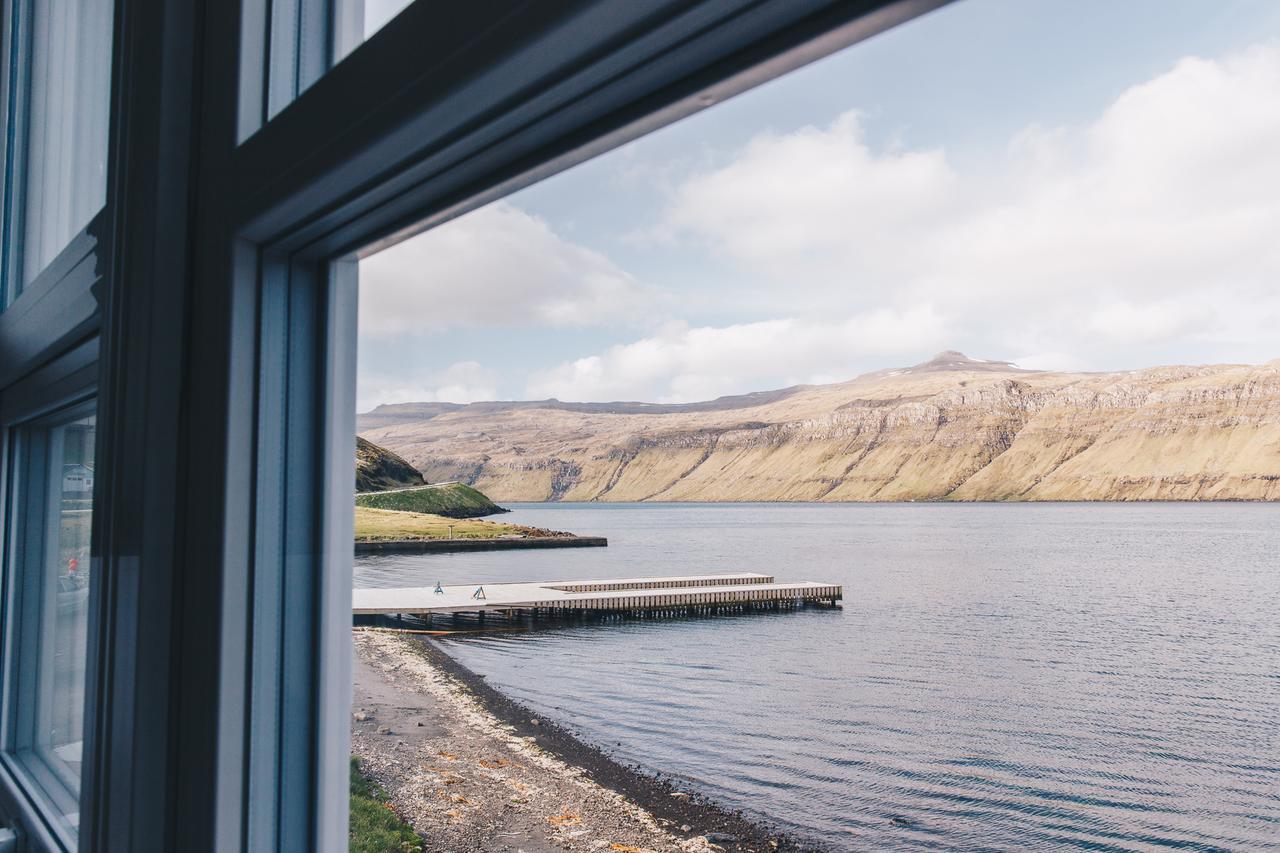 Boat House In Hosvik Apartment Exterior photo